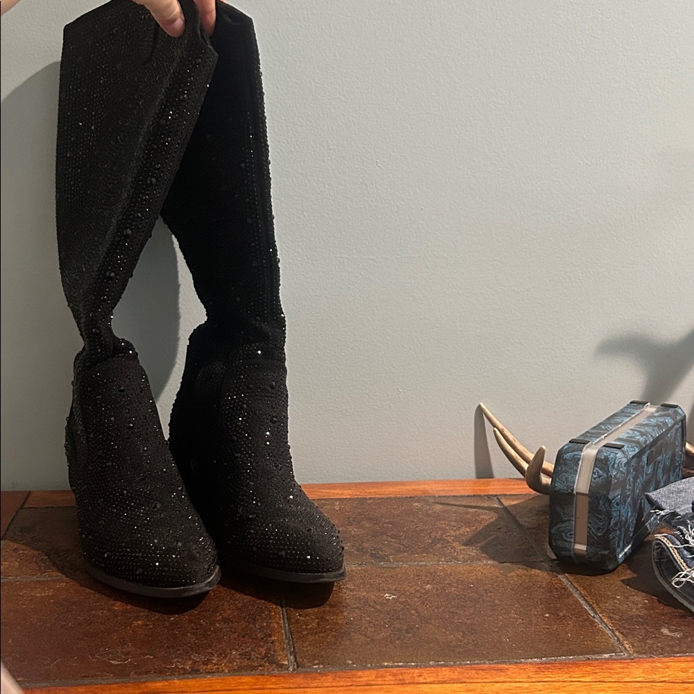 Elegant Black Women's Boots